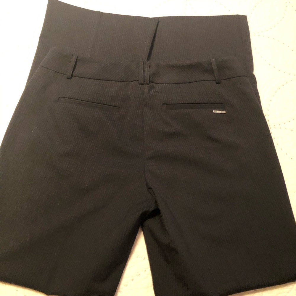 NY&CO Stretch Black Pin Stripe